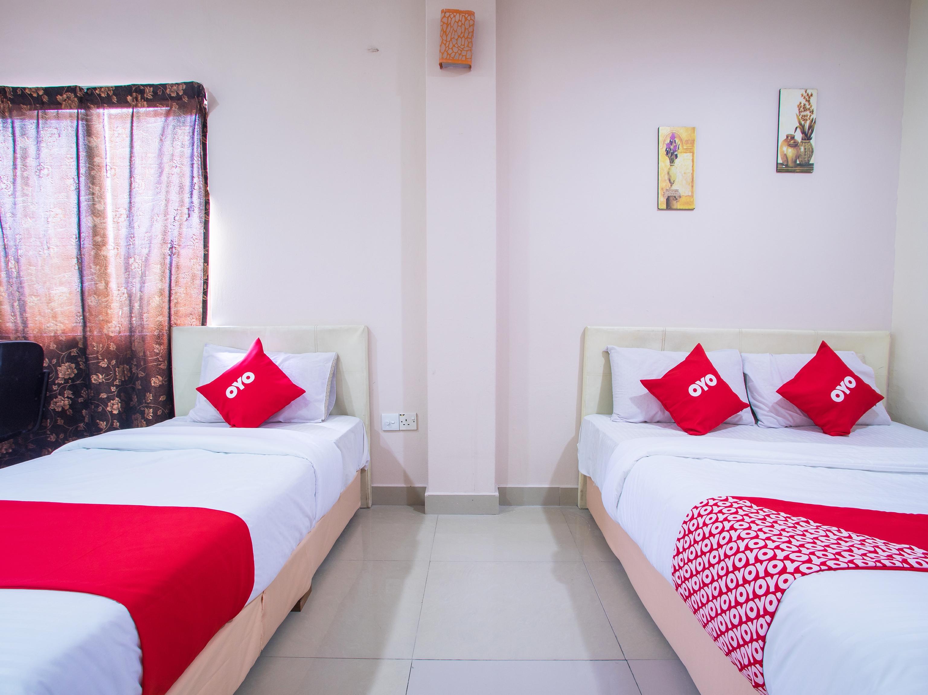 Oyo 44010 Royals Star Hotel Seremban Buitenkant foto
