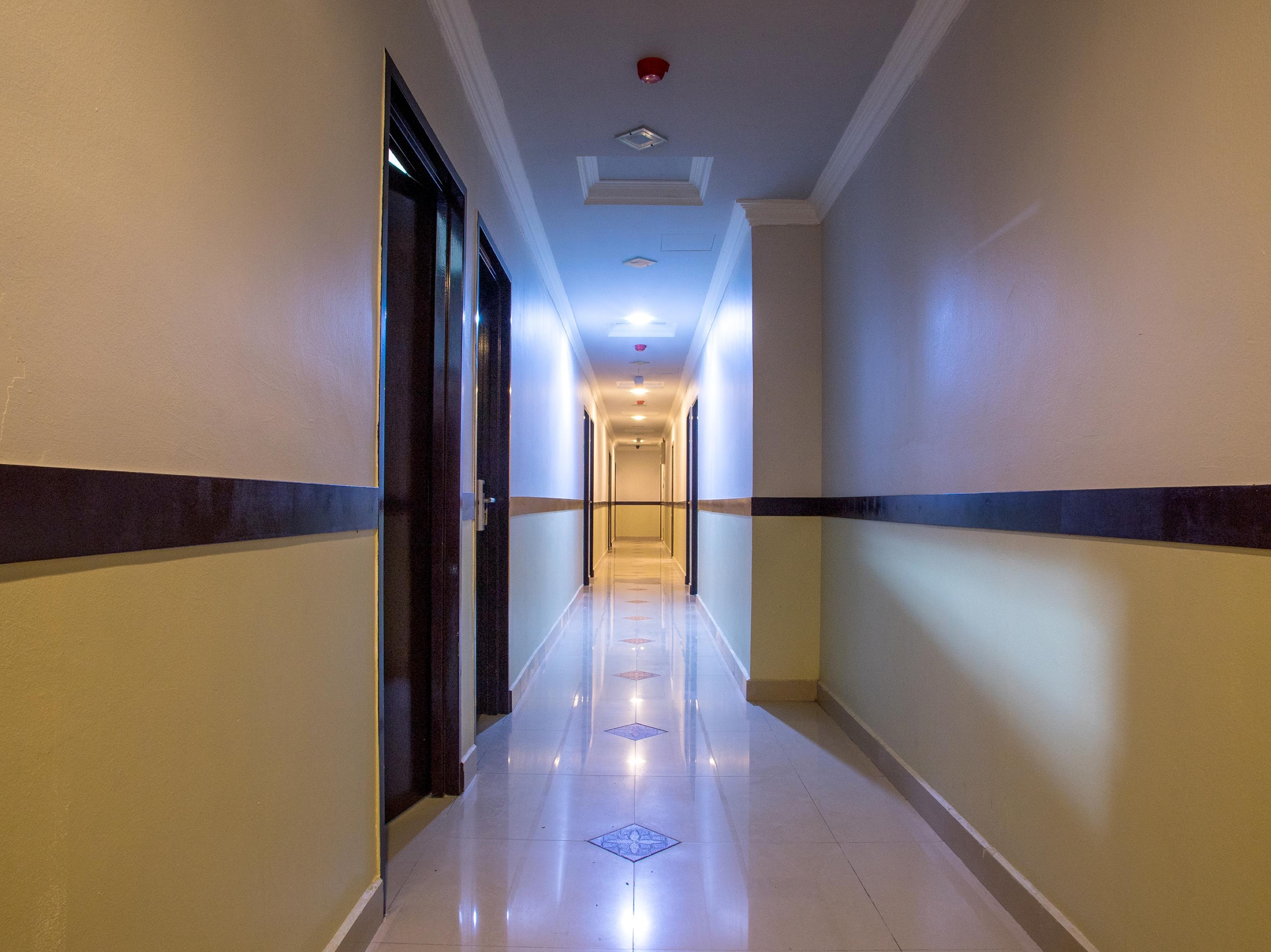 Oyo 44010 Royals Star Hotel Seremban Buitenkant foto