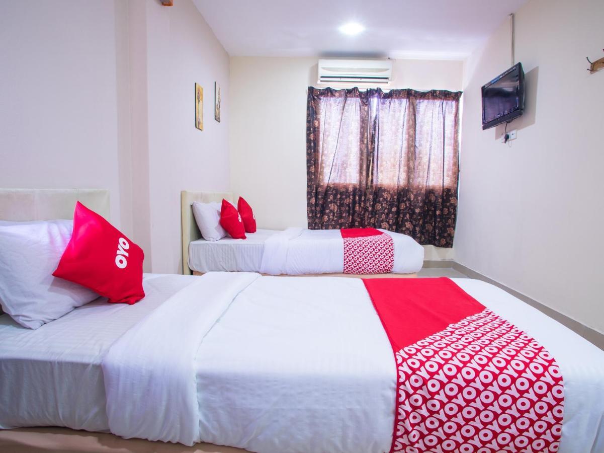 Oyo 44010 Royals Star Hotel Seremban Buitenkant foto